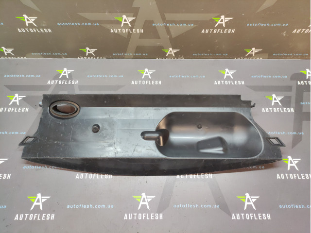 Купити захист радіатора 214766469R Renault Megane 3 Купити захист радіатора 214766469R Renault Megane 3