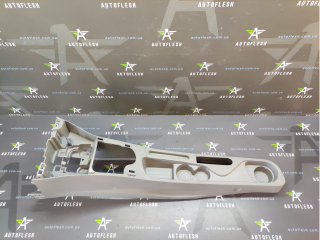 Купити центральну консоль 969101229R Renault Zoe Купити центральну консоль 969101229R Renault Zoe