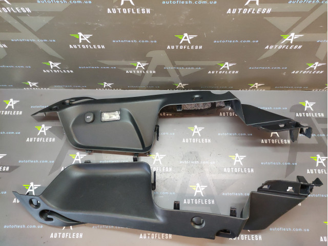 Купить накладку багажного відділення верхню 799120022R, 799110016R Renault Megane 3 Купить накладку багажного відділення верхню 799120022R, 799110016R Renault Megane 3