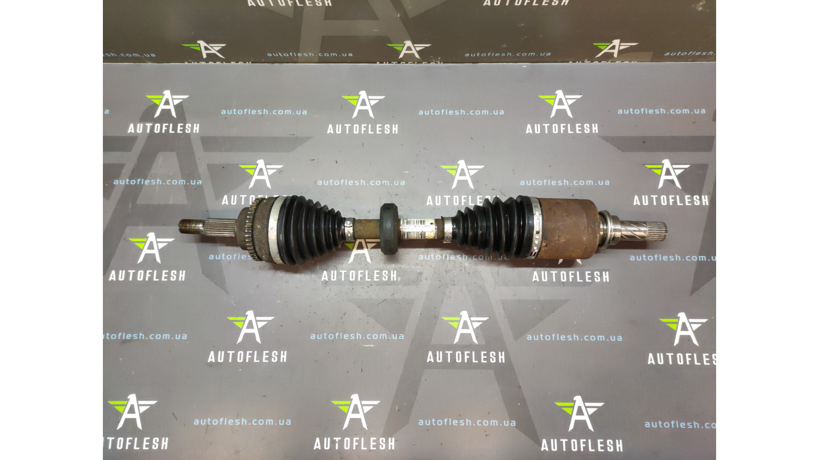 Б/у полуось передняя левая/ привод передний 8200407659 для Renault Clio II/ Kangoo