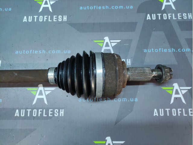 Купити привід передній правий/ піввісь права 391006777R Renault Grand Scenic 3 Megane 3 Scenic 3 Купити привід передній правий/ піввісь права 391006777R Renault Grand Scenic 3 Megane 3 Scenic 3