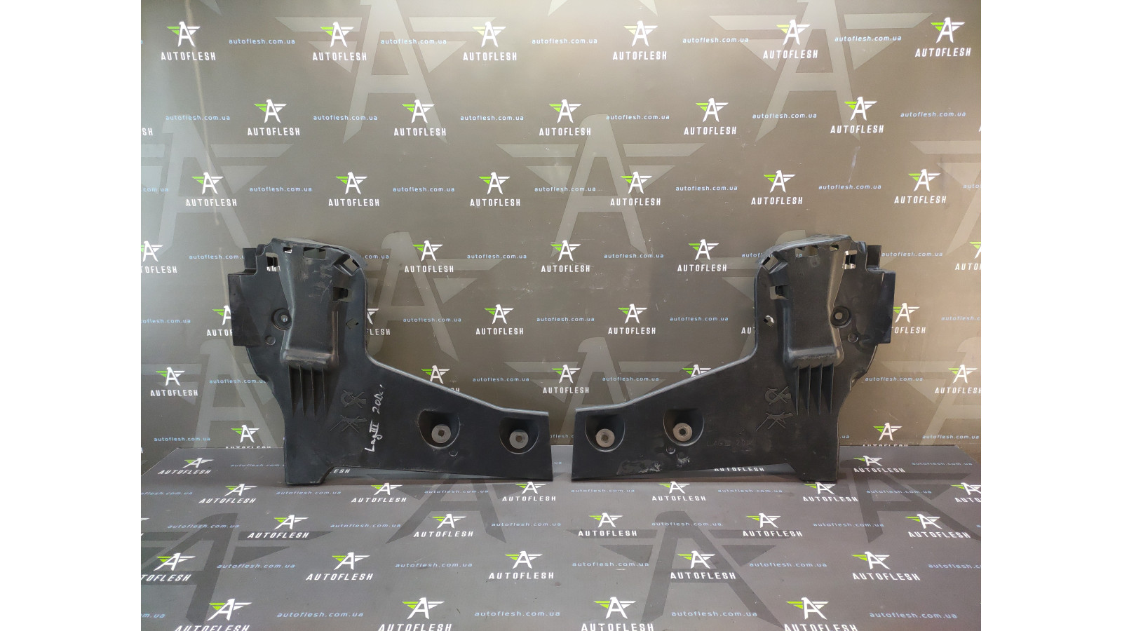 Б/в піддона кришка задня/пластик кузова 550640001R, 550650003R, 2.0 dCi для Renault Laguna III