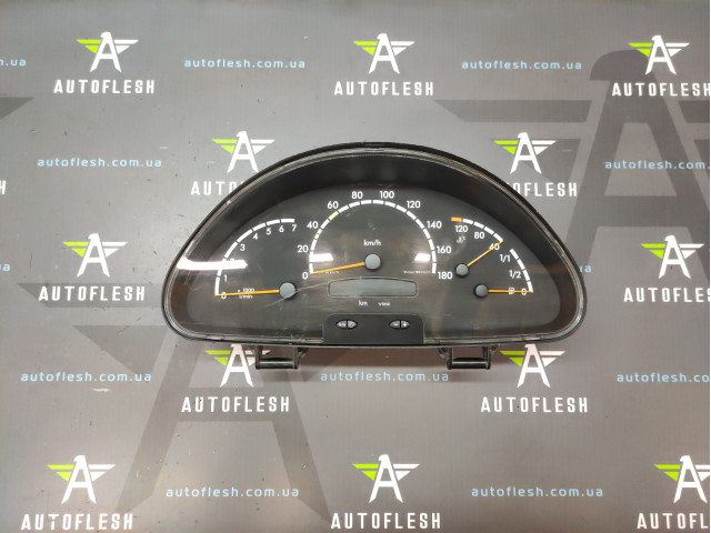 Купити панель приладів/ спідометр A0014460721 Mercedes Sprinter Купити панель приладів/ спідометр A0014460721 Mercedes Sprinter