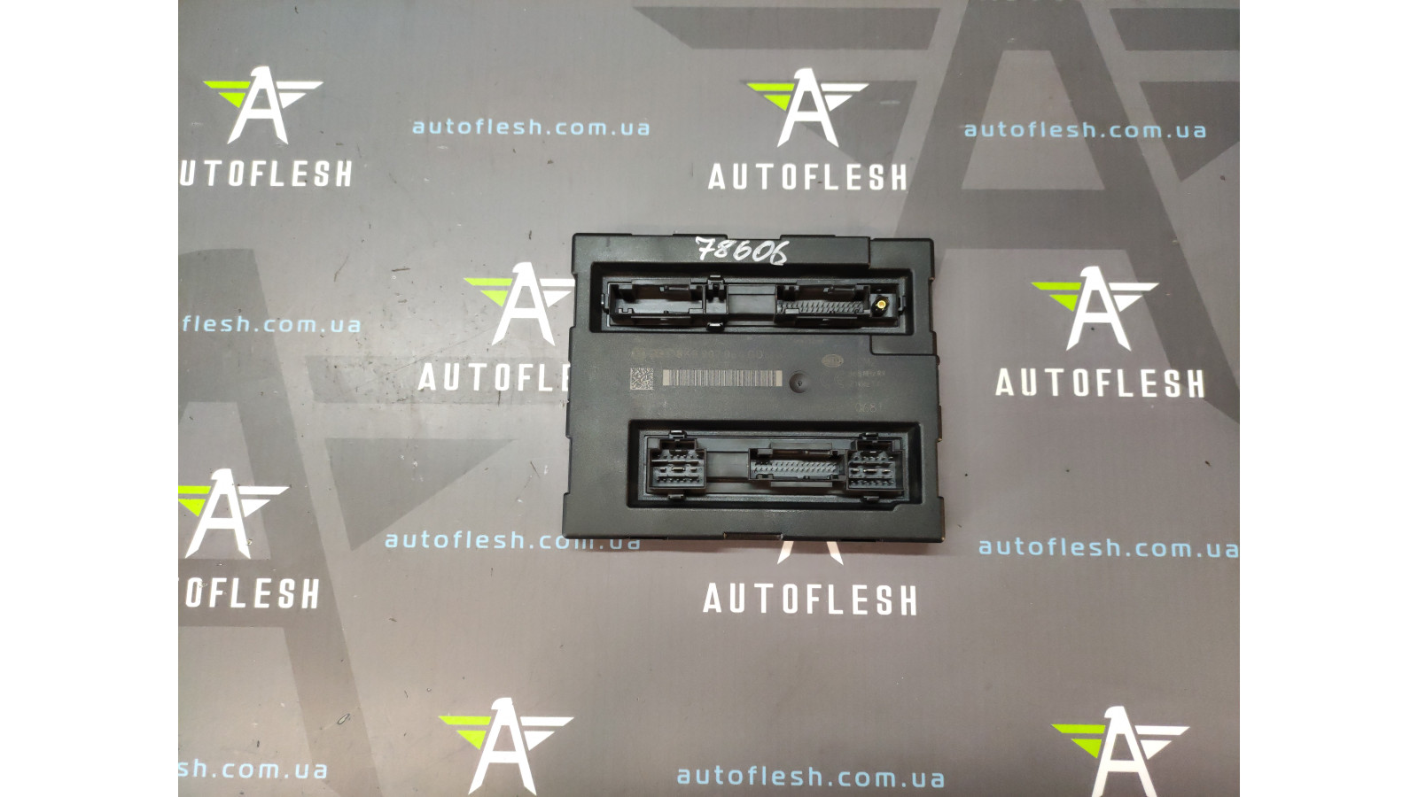 Б/у блок комфорта 8K0907064GD, 8K0907064FD для Audi A4