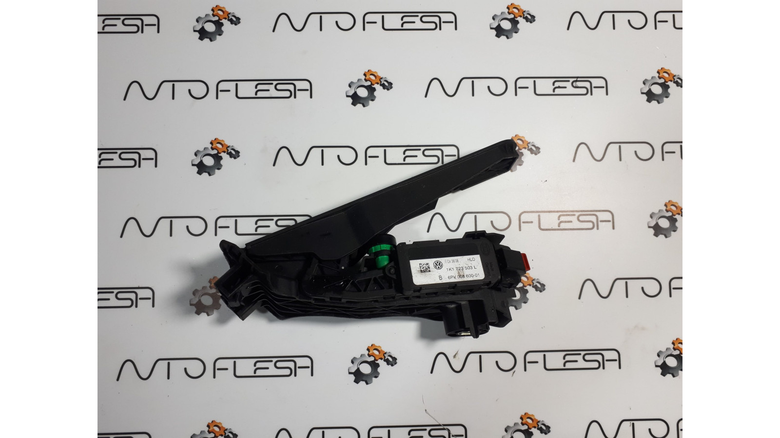 Б/у педаль газа 1K1723503L для Audi/ Seat/ Skoda/ Volkswagen Б/у педаль газа 1K1723503L для Audi/ Seat/ Skoda/ Volkswagen