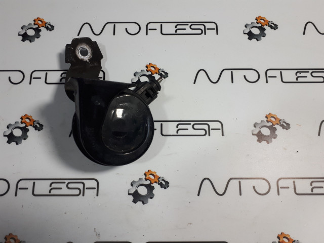 Б/у сигнал звуковой 1K0951221B для Audi/ Seat/ Skoda/ Volkswagen Б/у сигнал звуковой 1K0951221B для Audi/ Seat/ Skoda/ Volkswagen