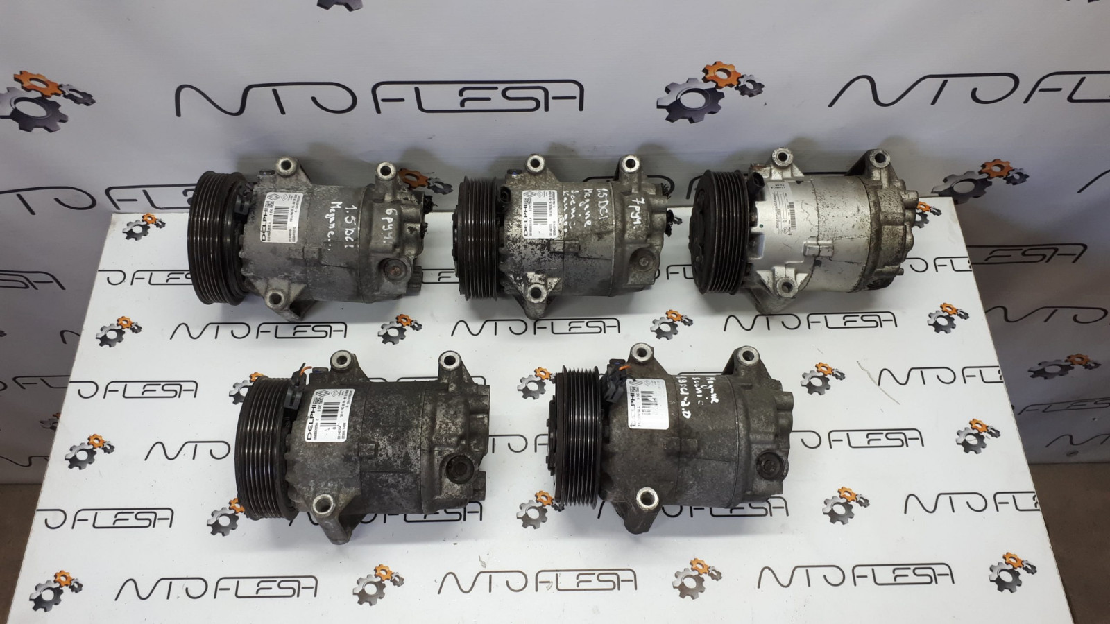 Б/у компрессор кондиционера DELPHI 5 CVC 8200678499 для Renault