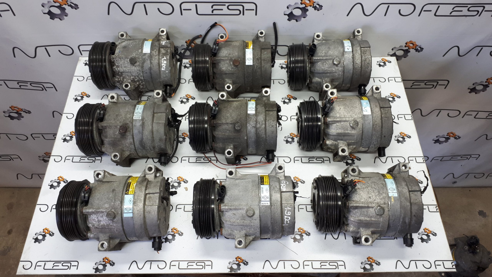 Б/у компрессор кондиционера DELPHI R134a 8200343375, 8200021822 для Renault