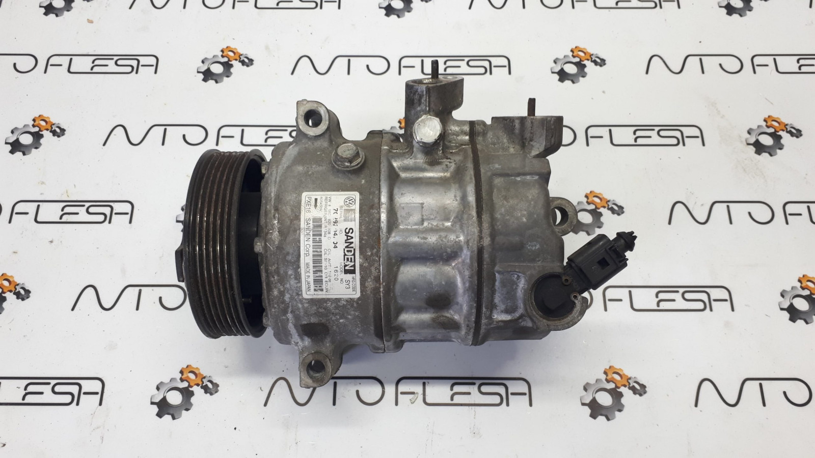 Б/у компрессор кондиционера 1K0820808D для Audi/ Seat/ Skoda/ Volkswagen Б/у компрессор кондиционера 1K0820808D для Audi/ Seat/ Skoda/ Volkswagen