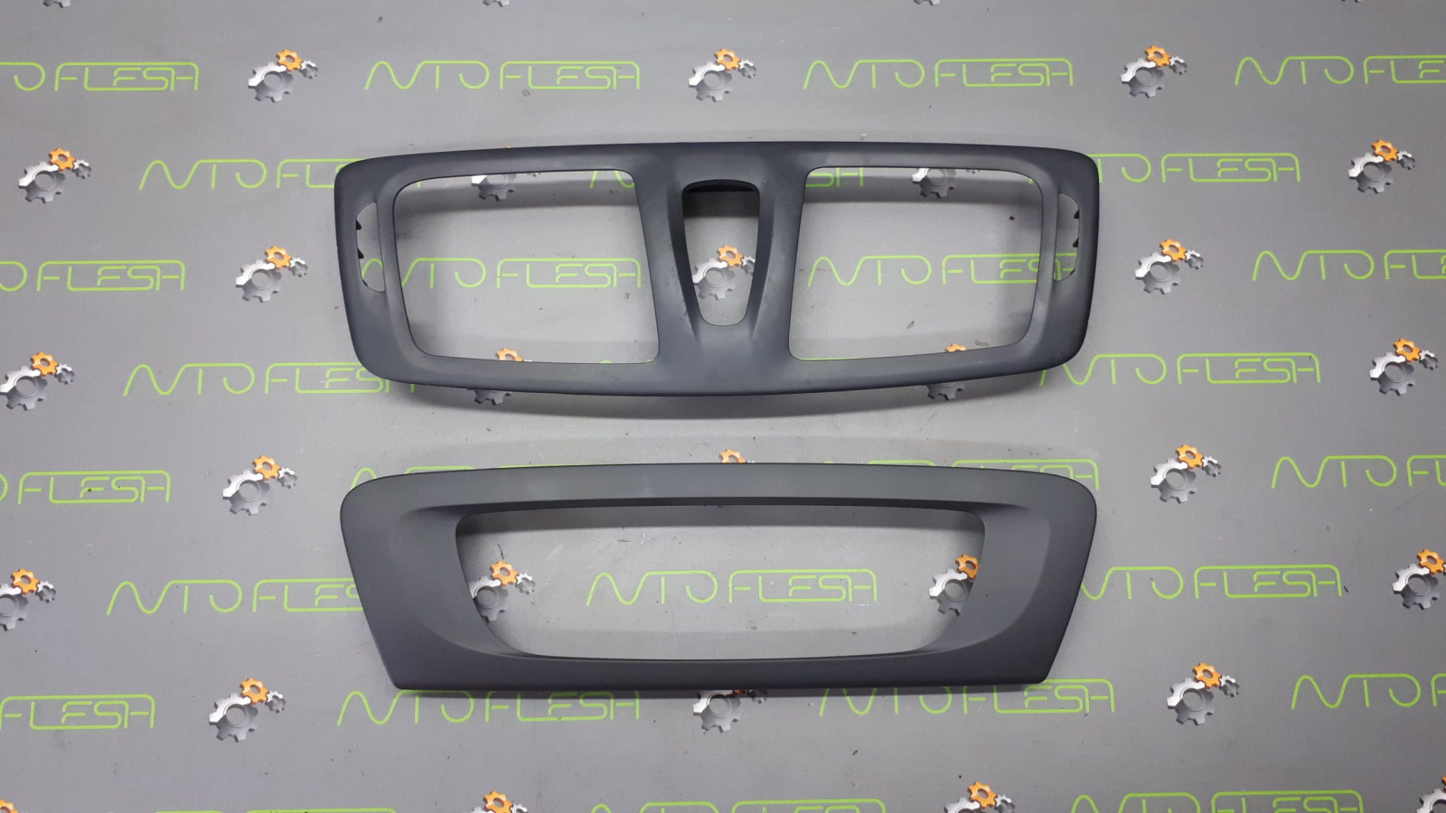 Б/у центральная консоль 281260004R для Renault Scenic III Б/у центральная консоль 281260004R для Renault Scenic III