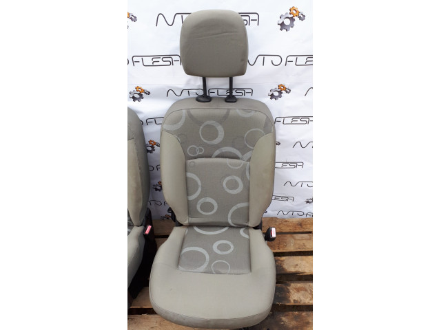 Б/у сиденье для Renault Kangoo 08-16 Б/у сиденье для Renault Kangoo 08-16