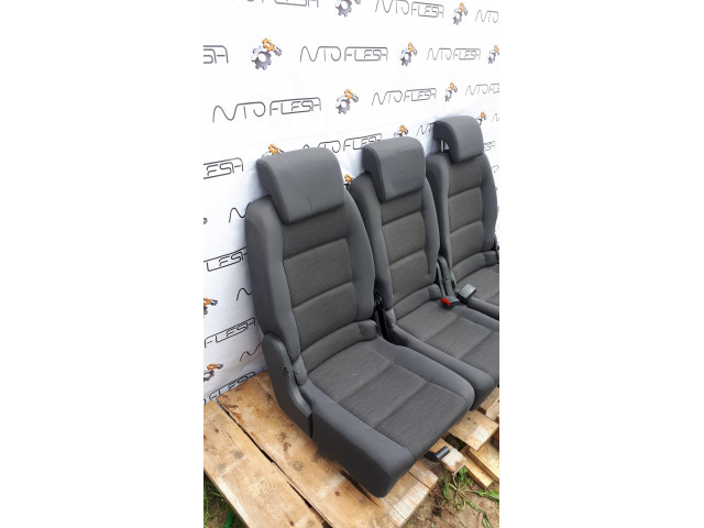 Б/у сиденье для Volkswagen Touran 2010 Б/у сиденье для Volkswagen Touran 2010