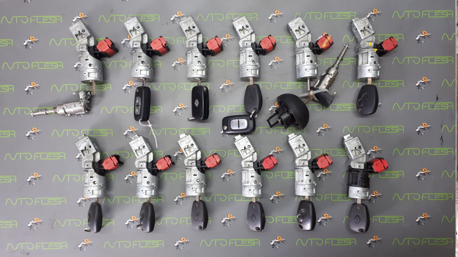 Б/у замок зажигания 487002147R для Dacia/ Fiat/ Mercedes/ Nissan/ Opel/ Renault
