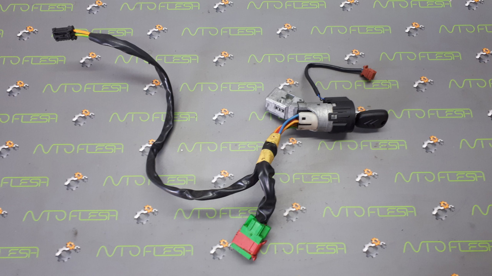 Б/у замок зажигания N0501413 для Citroen/ Opel/ Peugeot/ Toyota