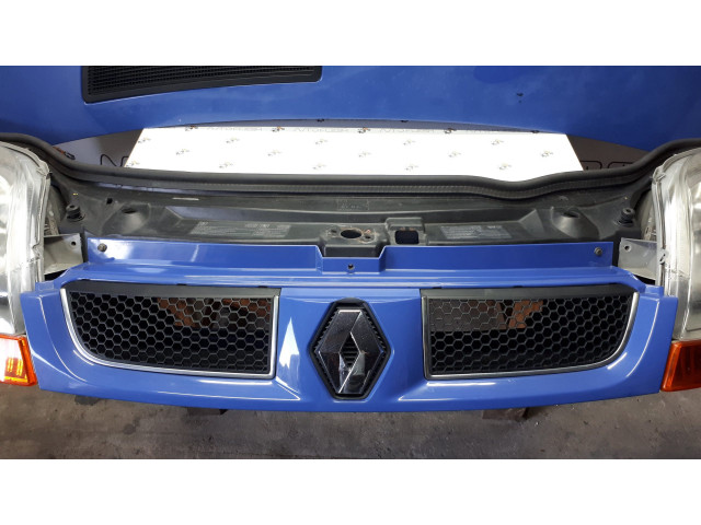 Б/у решётка радиатора 7700313438 для Renault Trafic II Б/у решётка радиатора 7700313438 для Renault Trafic II