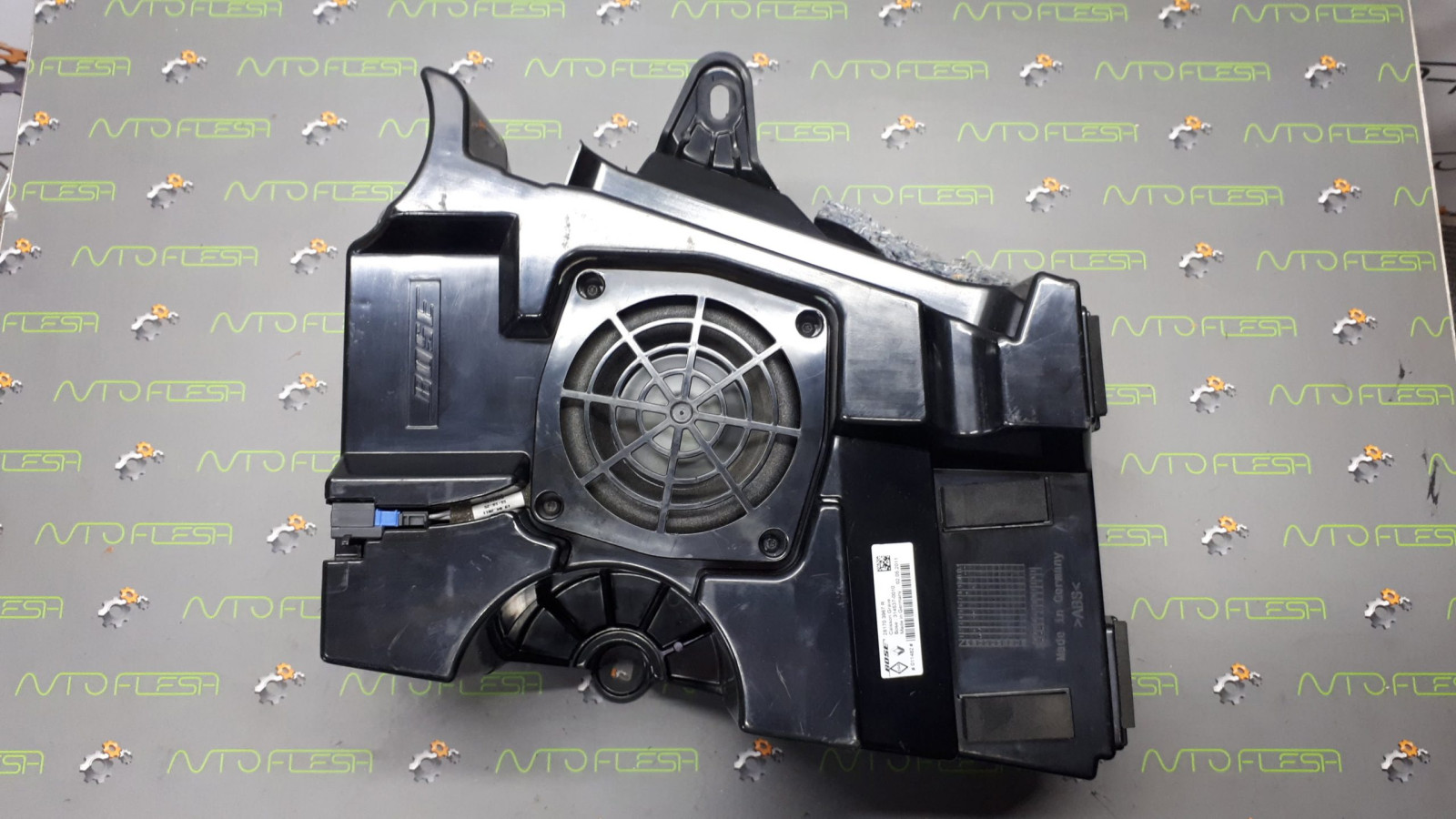 Б/у громкоговоритель низкочастотный 281703967R для Renault