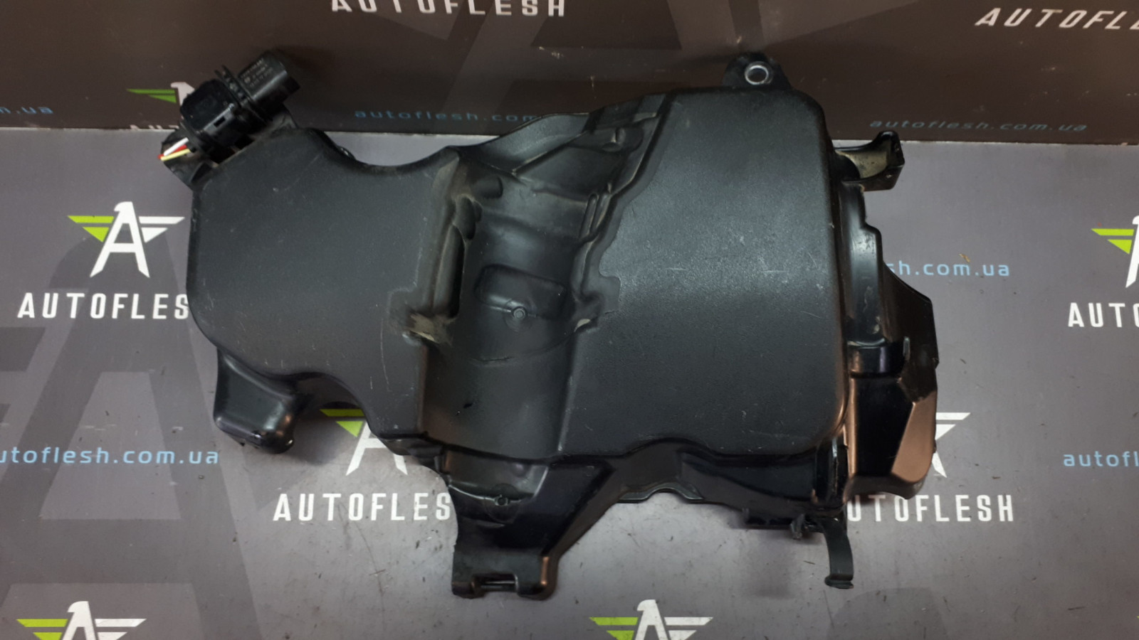 Б/у верхняя защита двигателя/ крышка двигателя 175B18836R, 1.5 dCi для Dacia/ Renault