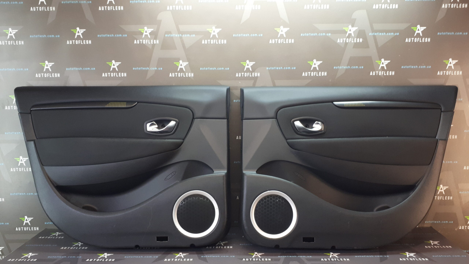 Б/у карта двери передняя левая/правая 809010473R для Renault Scenic III