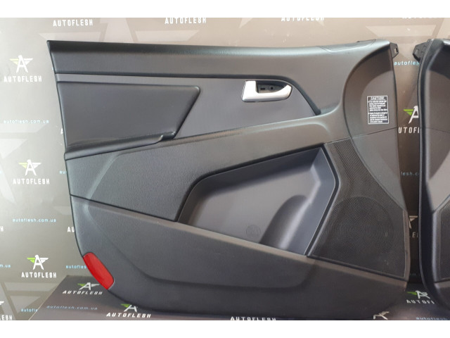 Б/у карта двери передняя левая/ правая 823613U000 для Kia Sportage 3 Б/у карта двери передняя левая/ правая 823613U000 для Kia Sportage 3