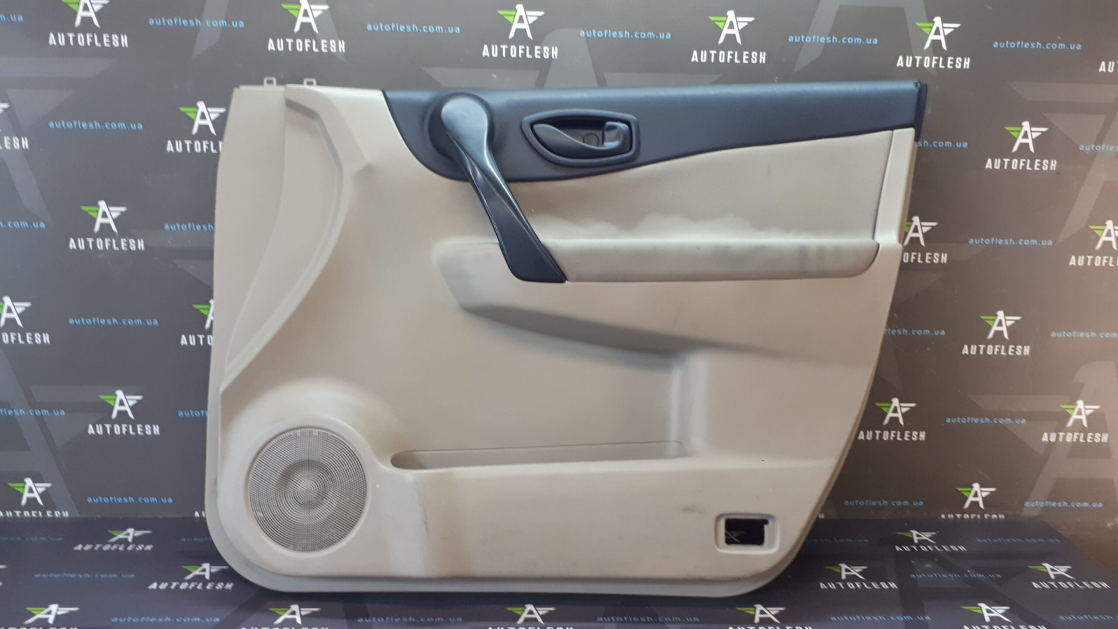 Б/у карта двери передняя правая D23022JY00A для Renault Koleos
