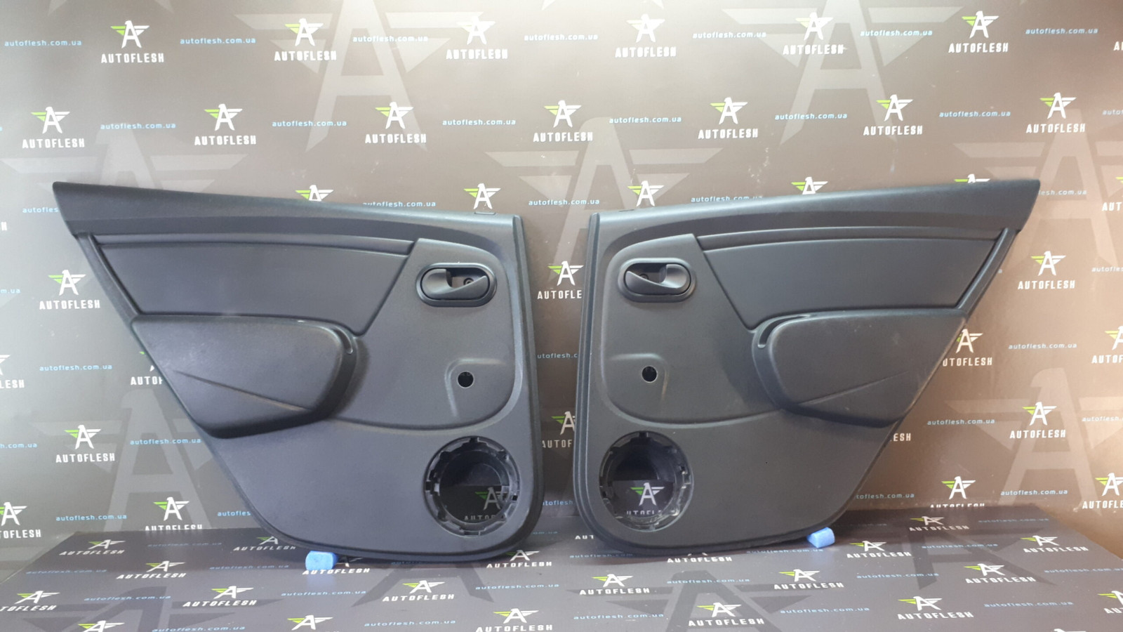 Б/у карта двери передняя левая/ правая 8200732467 для Dacia Sandero