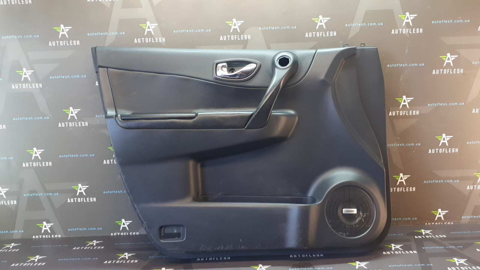 Б/у карта двери передняя левая 809018538R для Renault Koleos