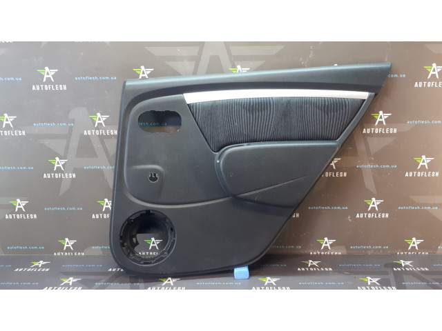 Б/у карта двери передняя правая 8200732476 для Dacia Sandero