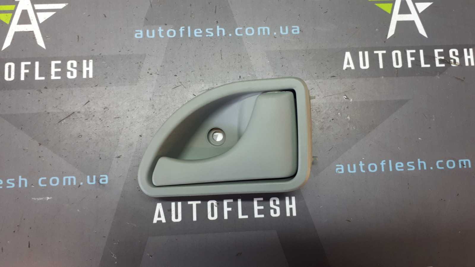 Б/у ручка внутренняя передней правой двери 8200247803 для Nissan Kubistar/ Renault Kangoo, Twingo