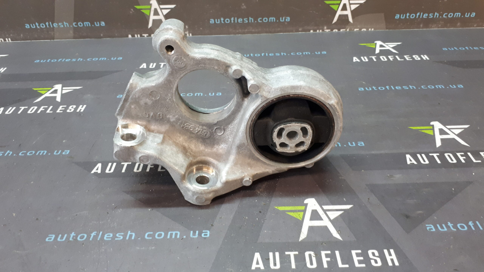 Б/у подушка двигателя/ кронштейн двигателя 96391768, 1.6 HDi для Citroen/ Mini/ Peugeot