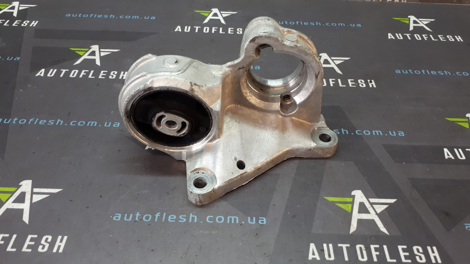 Б/у кронштейн промвала 9633922880, 1.9 D для Citroen/ Peugeot/ Fiat