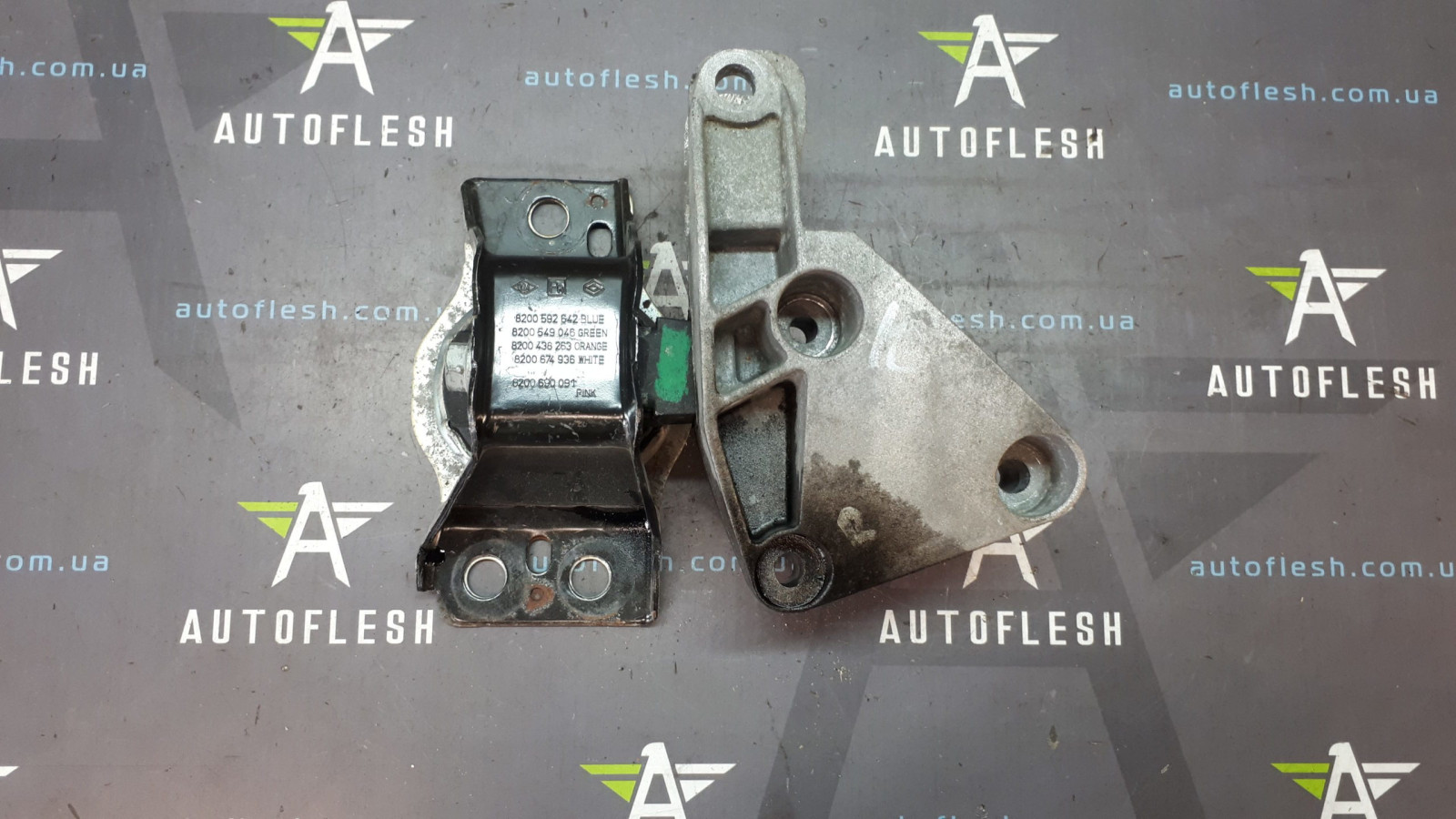 Б/у кронштейн двигателя/ подушка двигателя 8200437436, 1.9 DCi для Renault Б/у кронштейн двигателя/ подушка двигателя 8200437436, 1.9 DCi для Renault