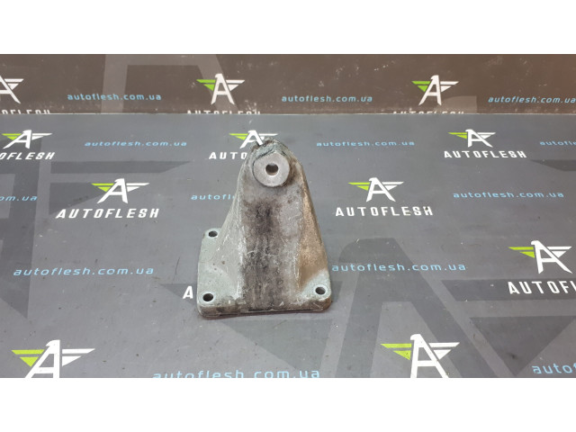 Б/у кронштейн двигателя 6042230004 для Mercedes C-Class/ CLK/ E-Class
