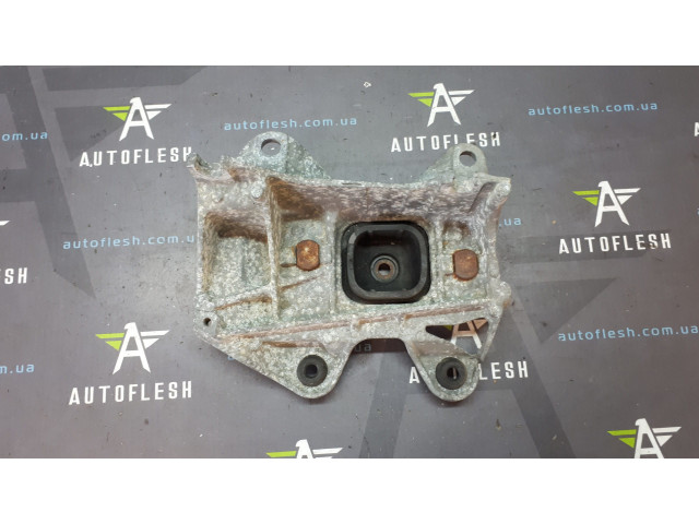 Б/у кронштейн двигателя/ подушка двигателя 8200277209, 2.0 dCi для Renault Grand Scenic II/ Megane II/ Scenic II Б/у кронштейн двигателя/ подушка двигателя 8200277209, 2.0 dCi для Renault Grand Scenic II/ Megane II/ Scenic II