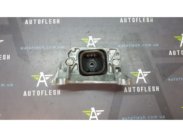 Б/у кронштейн кпп/ кронштейн опоры кпп 8200429504 для Renault Kangoo II