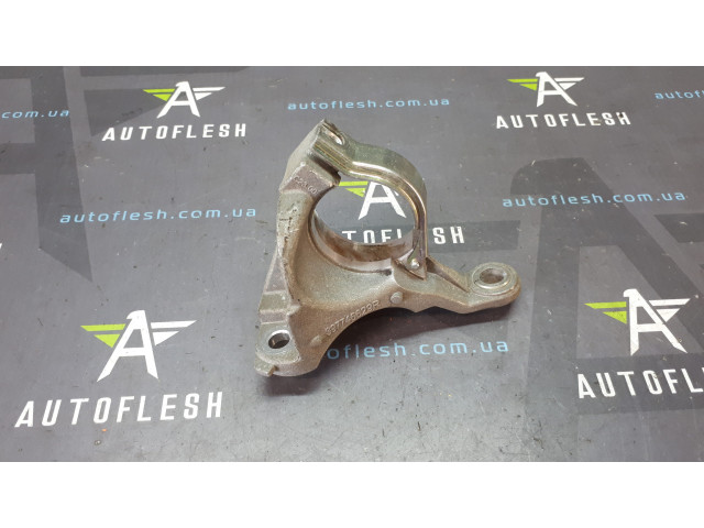 Б/у кронштейн полуоси/ опора полуоси 397746629R, 1.5 dCi для Renault