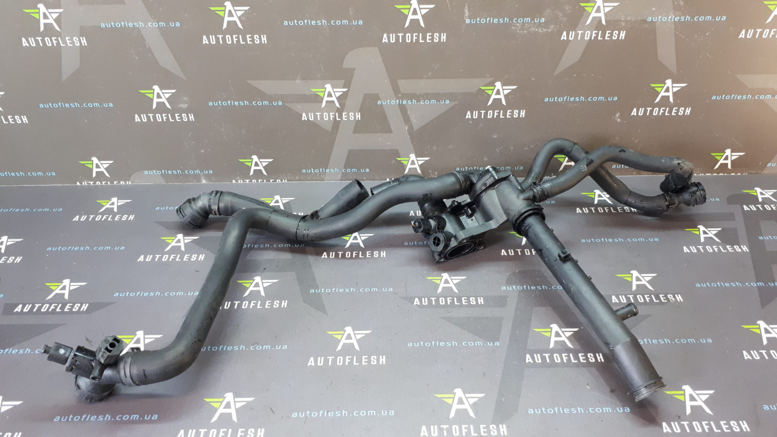 Б/у патрубок системы охлаждения 032121065G, 1.4 для Seat/ Skoda/ Volkswagen