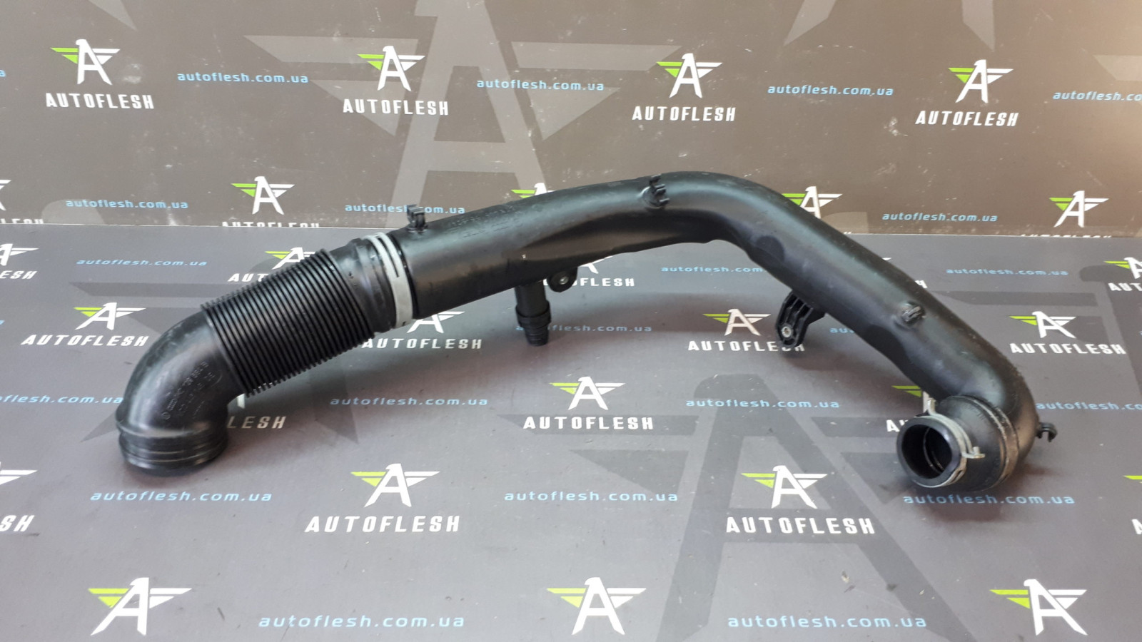 Б/у патрубок воздушного фильтра 1K0129654AD, 1.9 TDI для Audi/ Seat/ Skoda/ Volkswagen