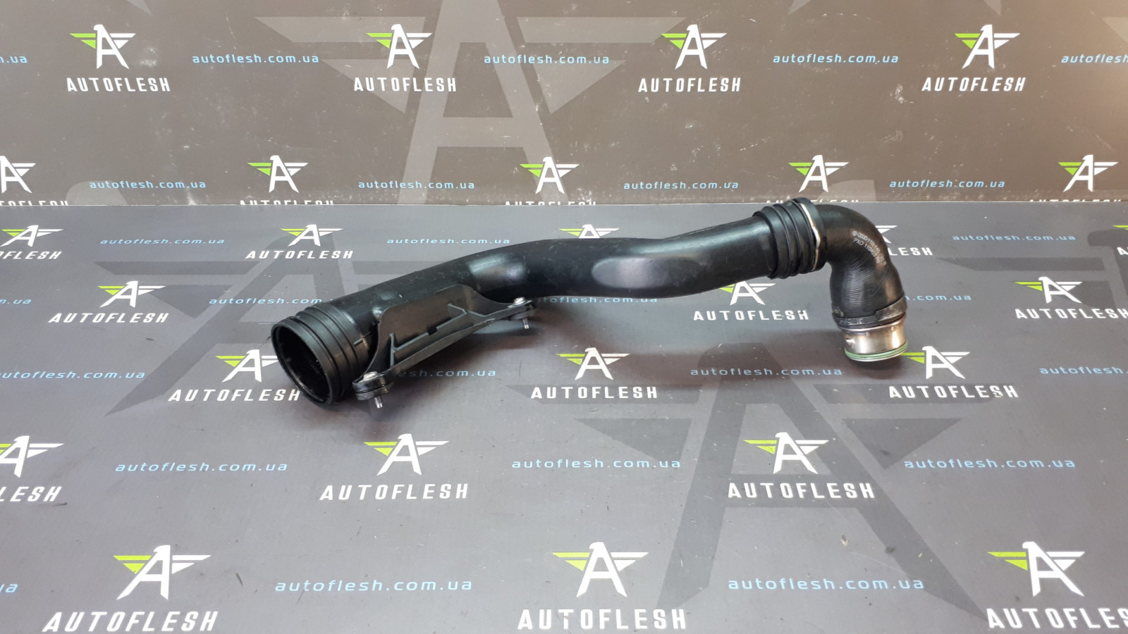 Б/у патрубок интеркуллера 1K0145762, 2.0 TDI для Audi/ Seat/ Skoda/ Volkswagen