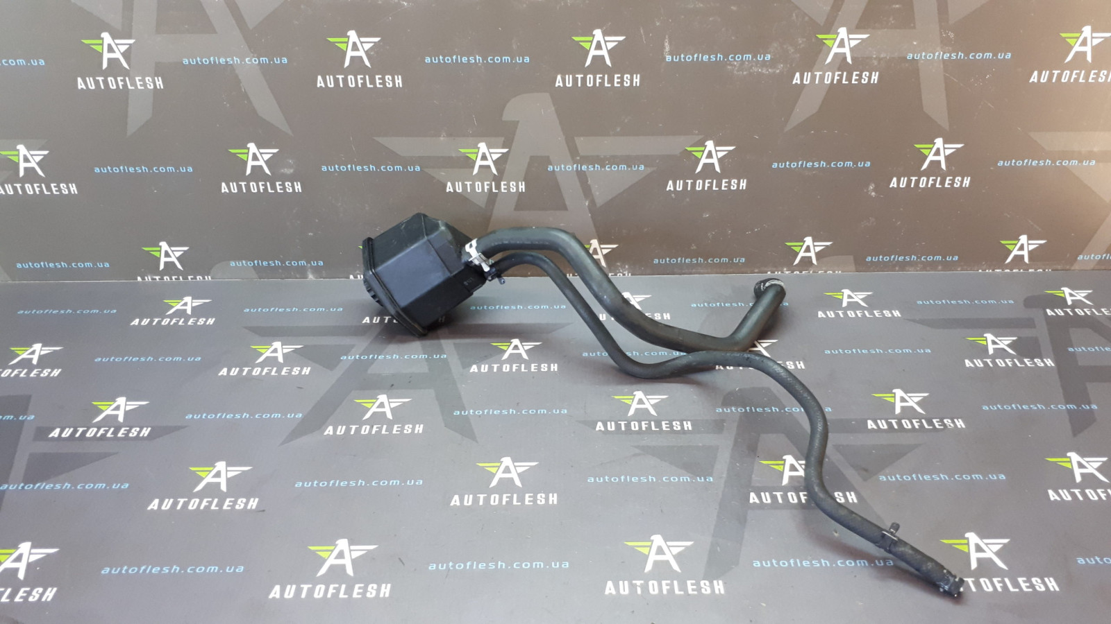 Б/у бачок гидроусилителя/ бачок насоса 04782345AC для Chrysler 300C/ Dodge Charger