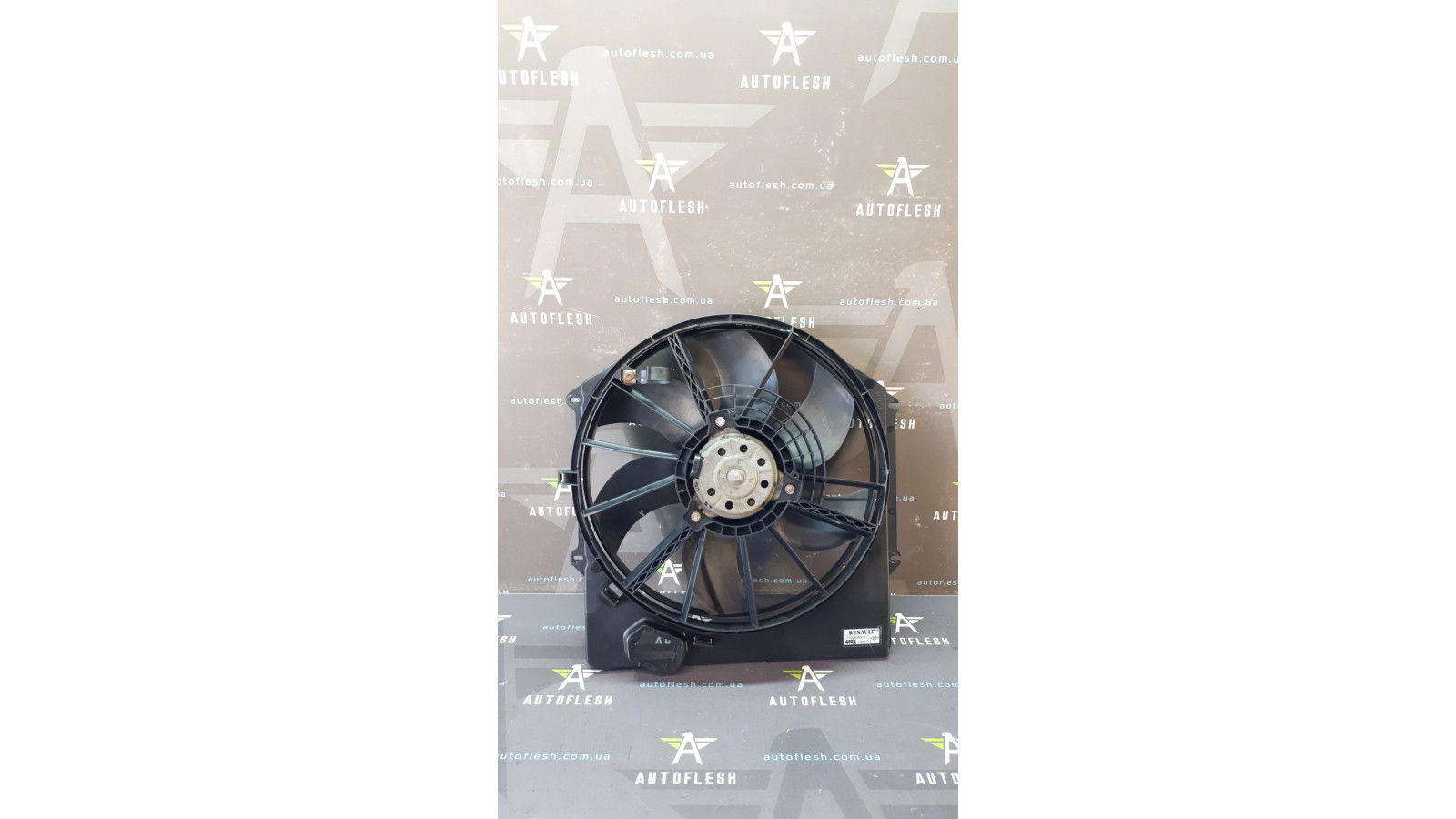 Б/у вентилятор радиатора/ диффузор вентилятора 7700836310, 1.9 D для Renault Clio II