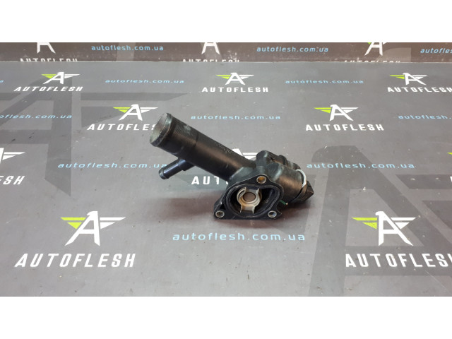 Б/у корпус термостата 8200400554, 1.5 dCi для Dacia/ Nissan/ Renault Б/у корпус термостата 8200400554, 1.5 dCi для Dacia/ Nissan/ Renault