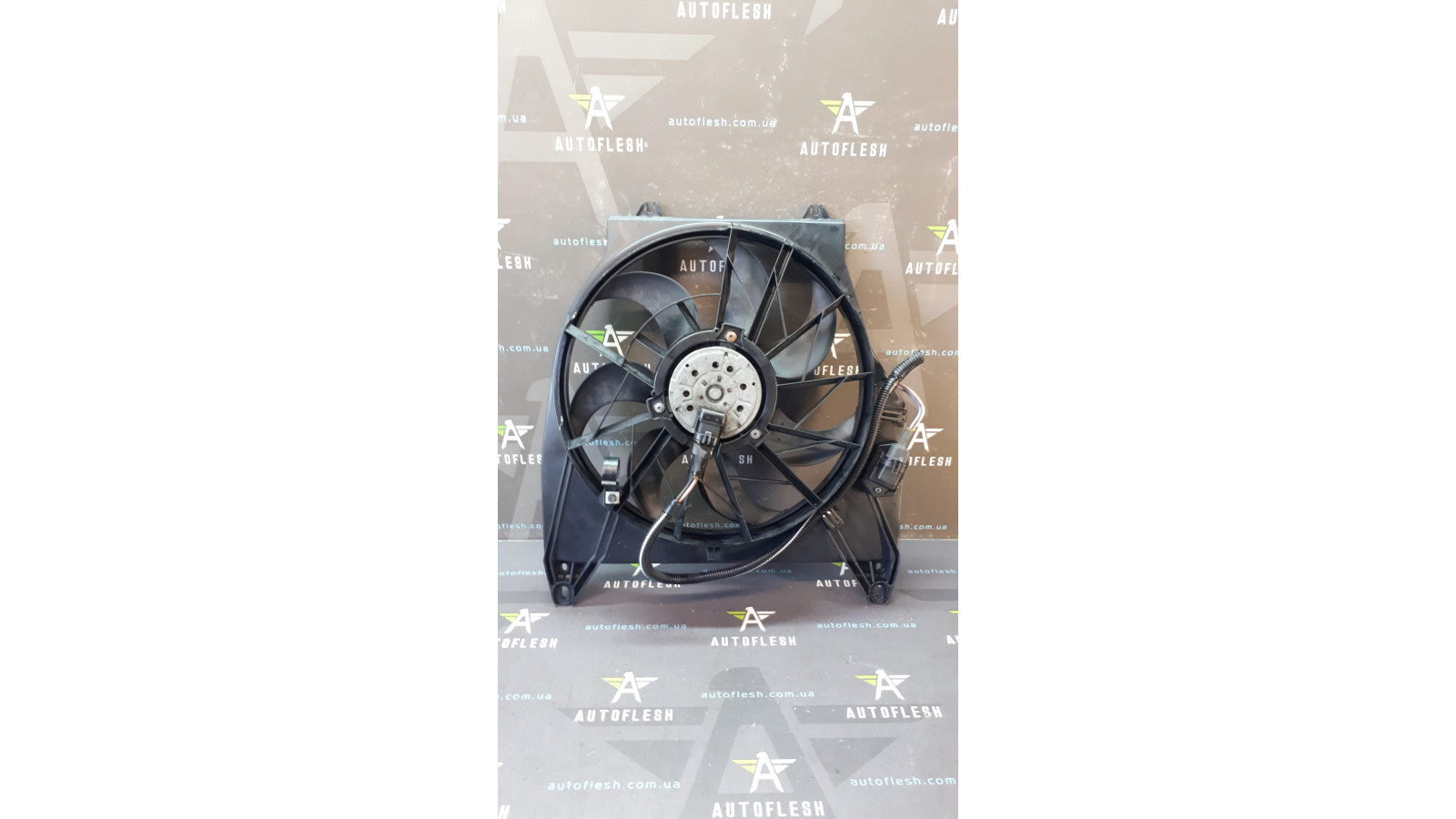 Б/у вентилятор радиатора/ диффузор вентилятора 3135103251, 1.9 для Renault Kangoo
