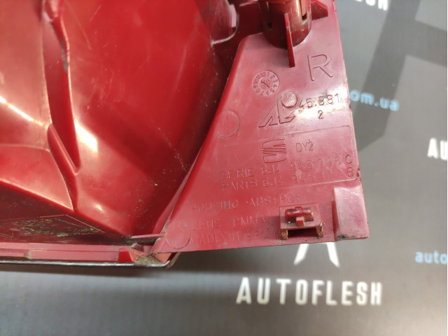 Ліхтар задній правий 6J4945096C, 6J4945112B Seat Ibiza 4 Ліхтар задній правий 6J4945096C, 6J4945112B Seat Ibiza 4