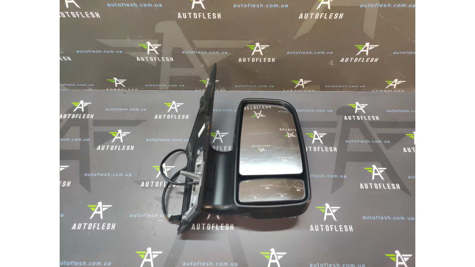 Б/в дзеркало праве A9068109119, 9068104916 для Mercedes Sprinter/ Volkswagen Crafter