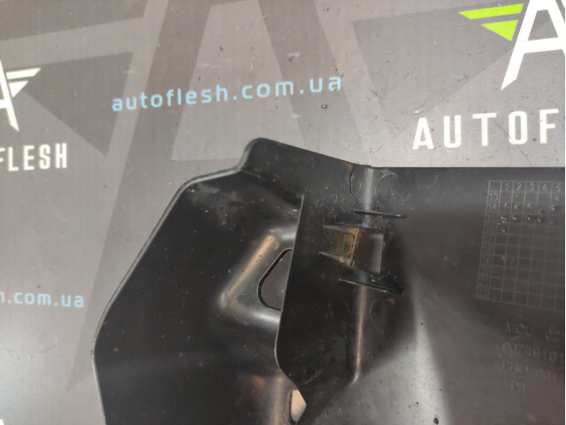 Захист задньої підвіски 9674909380, 9674910180 Citroen C4 Grand Picasso 2 C4 Picasso 2 Peugeot 308 Захист задньої підвіски 9674909380, 9674910180 Citroen C4 Grand Picasso 2 C4 Picasso 2 Peugeot 308