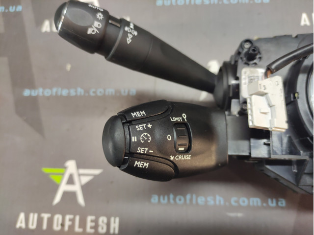 Підрульовий перемикач 98072688ZD, E10677130, E10727000, 98035106XT Peugeot 308 II Підрульовий перемикач 98072688ZD, E10677130, E10727000, 98035106XT Peugeot 308 II