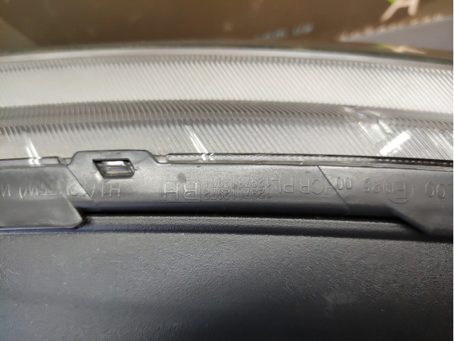 Фара передня ліва/ права 1297112972, 1297312974 Chevrolet Captiva Фара передня ліва/ права 1297112972, 1297312974 Chevrolet Captiva