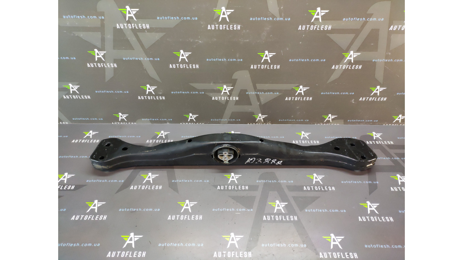 Б/в опора КПП/ балка КПП 7L06399227B для Audi Q7/ Porsche Cayenne/ Volkswagen Toureg