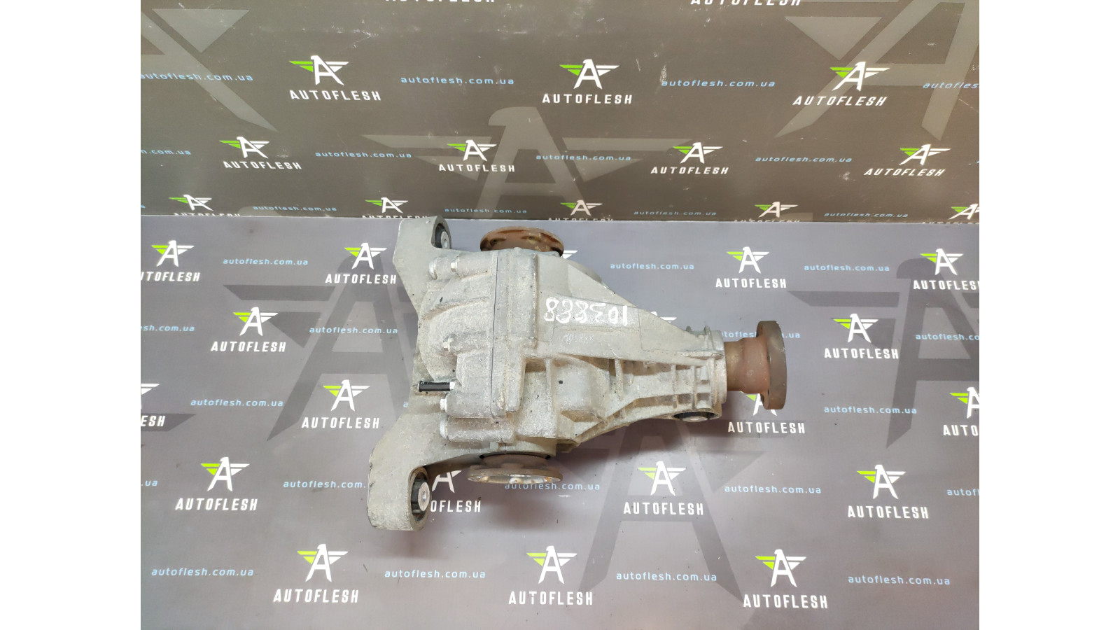 Б/у редуктор заднего моста 4460310018 для Audi Q7/ Volkswagen Touareg
