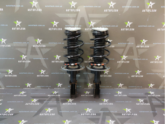 Б/в амортизатор передній у зборі 9816394580 для Peugeot 308 II